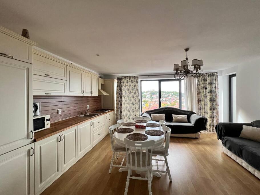 Central Apartment With Panoramic View Brașov Exterior foto