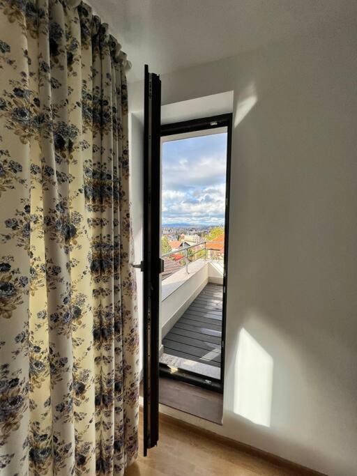 Central Apartment With Panoramic View Brașov Exterior foto